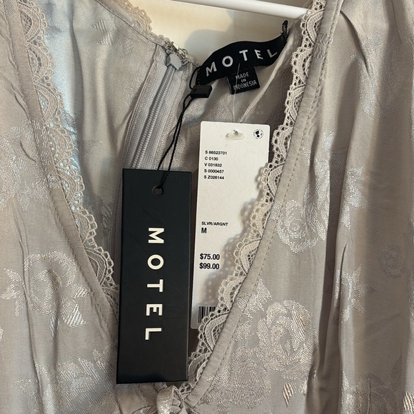 Motel Rocks Silver Sheath Mini Dress with Plunge Neckline - Picture 2 of 4